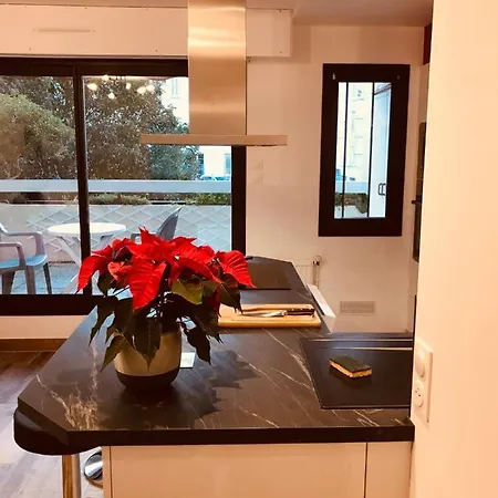 Guestready - Charmant Dans Le Centre Ville ! Διαμέρισμα